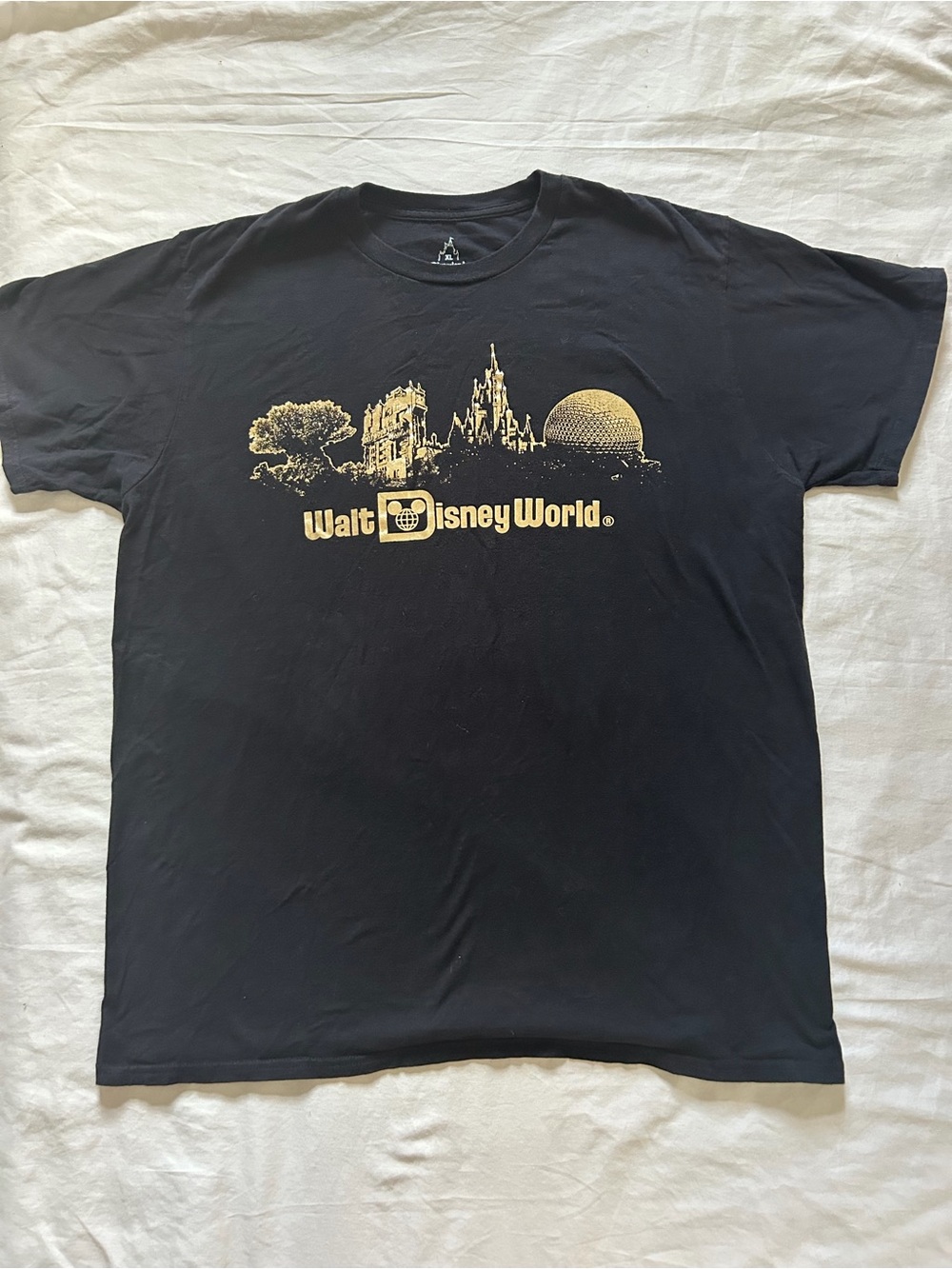 Walt Disney World T- Four Parks Gold XL